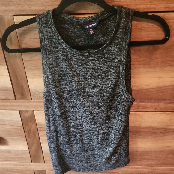 Aeropostale Fitted Gray and Black Crop Tank Top - Picture 1 of 2